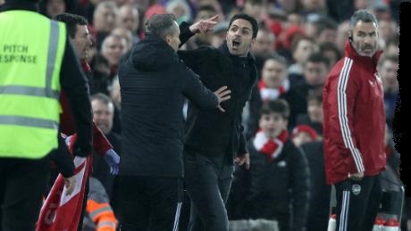 Mikel Arteta, qui a un esprit stable, a un élan de colère, ce qui peut mieux refléter le style de coaching
